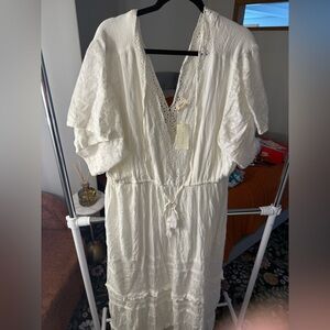 Elegant White Lace Dress